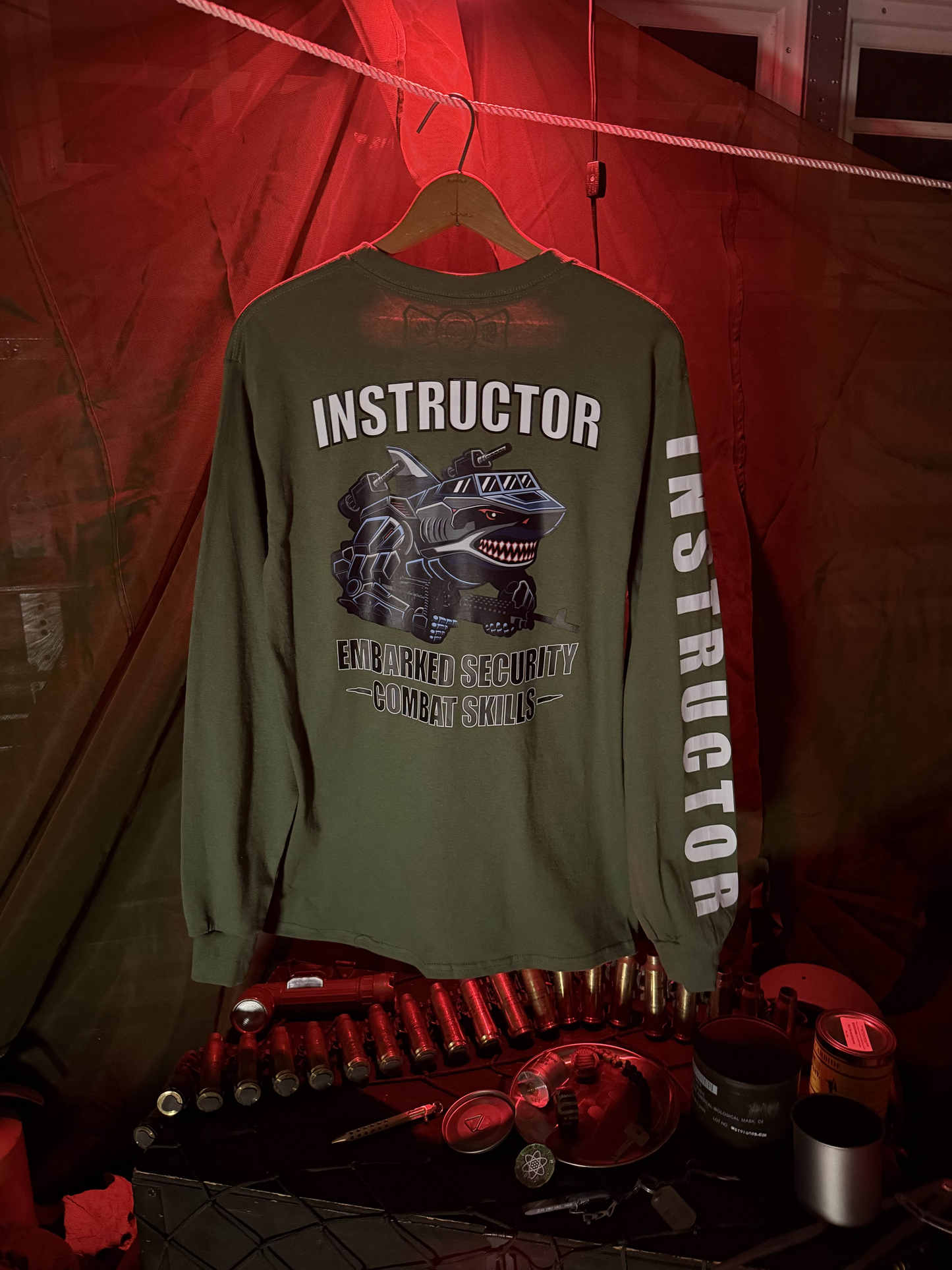 MEZ-Q04 // INSTRUCTOR SHARK SHIRT